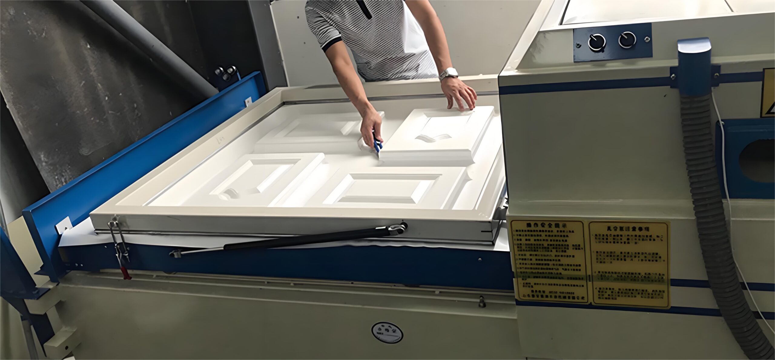 Vacuum membrane glue Vacuum membrane glue